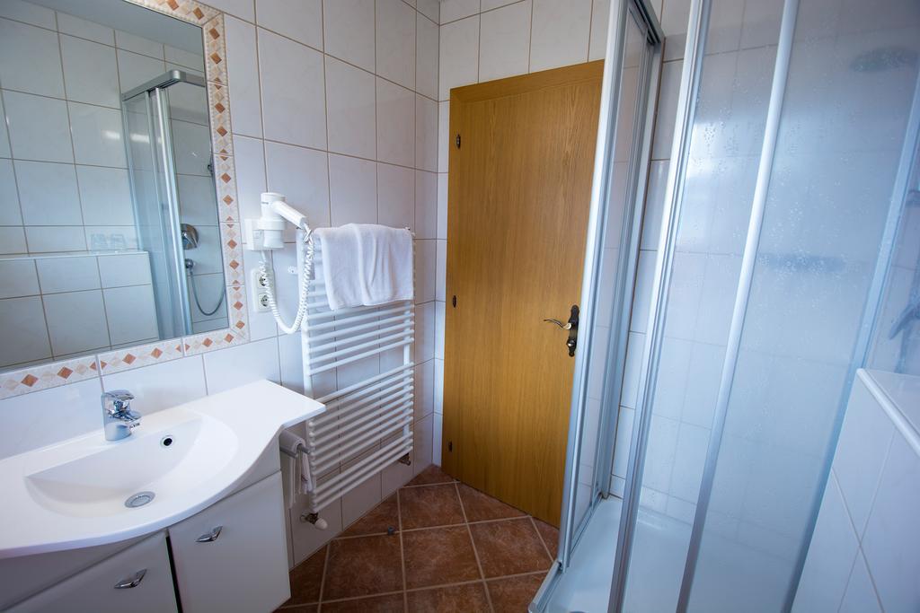 Pension Bartlhof Лермос Екстериор снимка